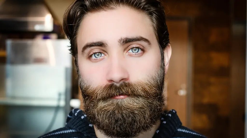 Short Hairstyles for Men with Beards